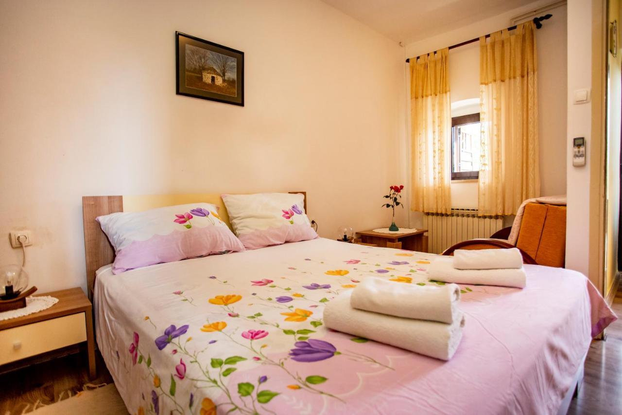 Apartmani Jurman Matohanci ภายนอก รูปภาพ