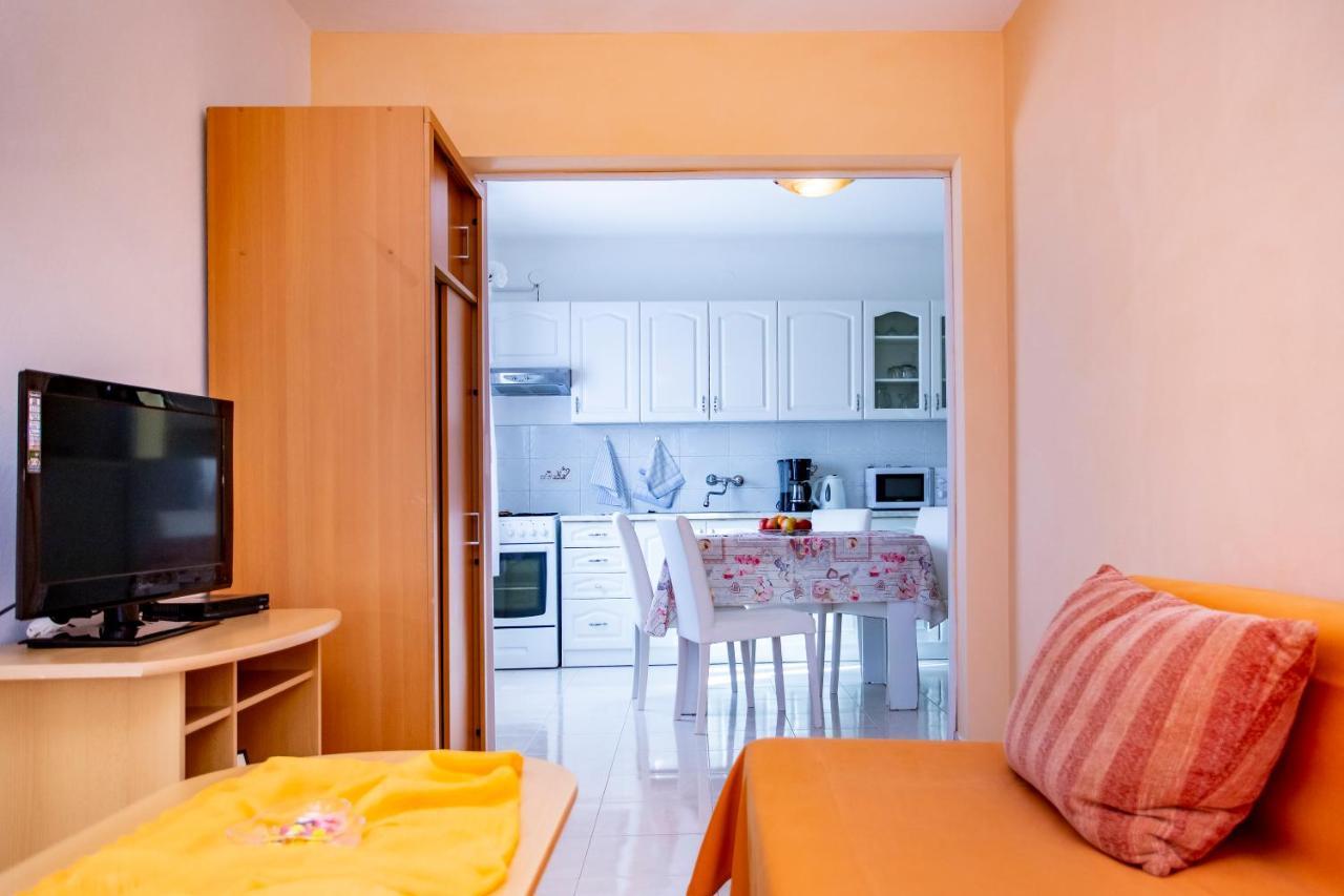 Apartmani Jurman Matohanci ภายนอก รูปภาพ