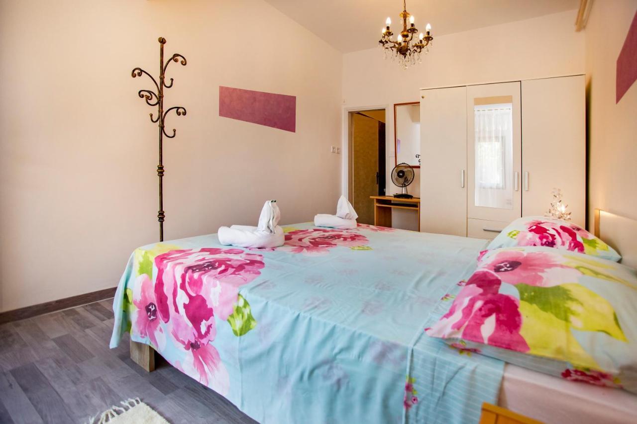 Apartmani Jurman Matohanci ภายนอก รูปภาพ