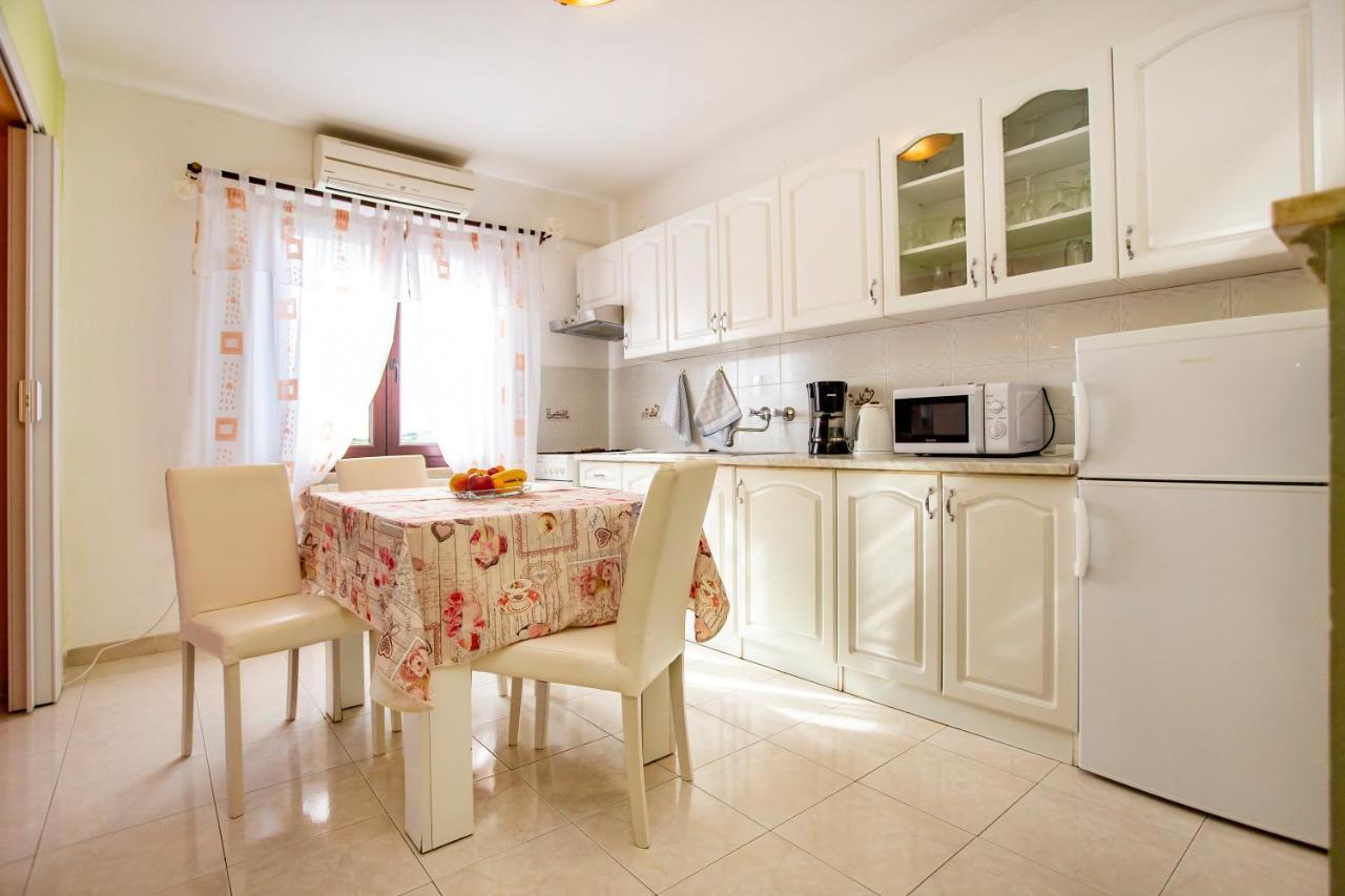 Apartmani Jurman Matohanci ภายนอก รูปภาพ