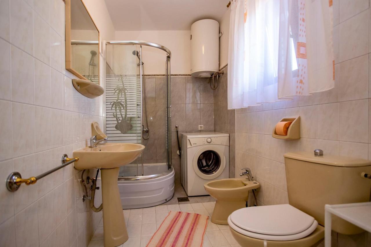 Apartmani Jurman Matohanci ภายนอก รูปภาพ